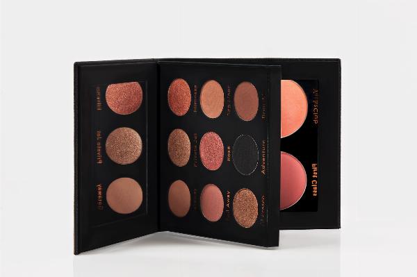 Youngblood Weekender Ansigtspalette - Makeup til enhver lejlighed