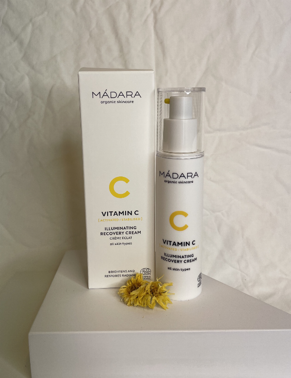 Madara Vitamin C Oplysende Genopretning Creme