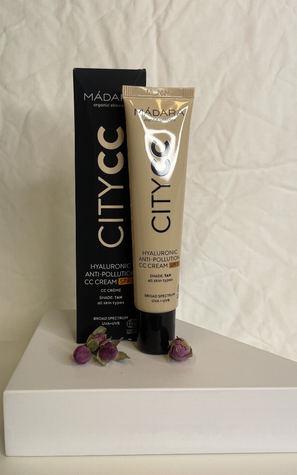 Madara City CC Hyaluronic Anti Pollution Creme SPF 15 Tan